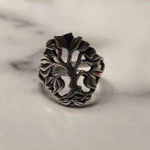 Tree of life ring sz 7.5